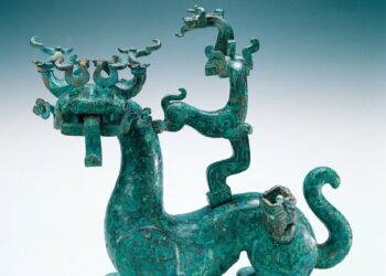 Бронзовый монстр. Весенне-осенний период (770-476 гг. до н.э.). Коллекция музея Хэнани