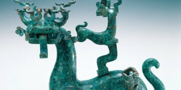Бронзовый монстр. Весенне-осенний период (770-476 гг. до н.э.). Коллекция музея Хэнани