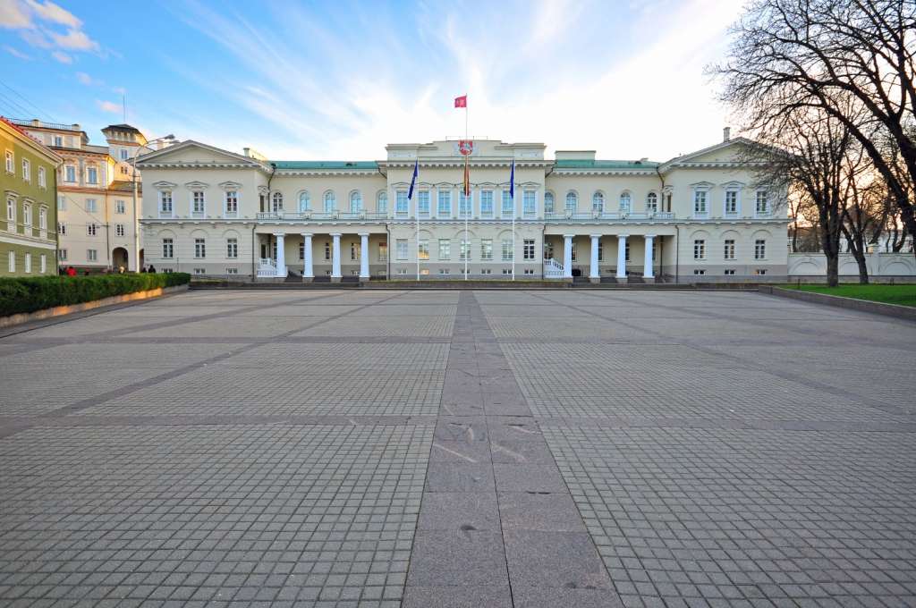 Presidency of the Republic of Lithuania. Daukanta Square