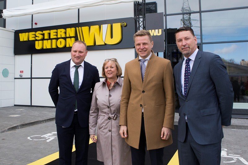 Opening of the WU customer experience center 2