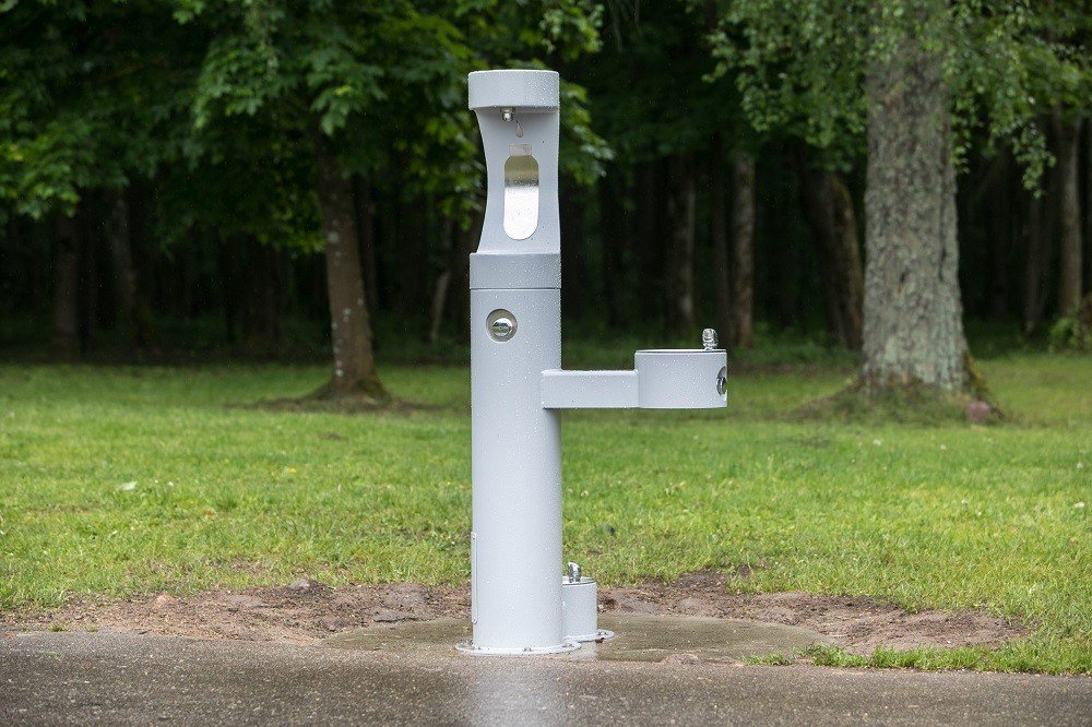 Two modern drinking fountains have been installed in Vingis Park