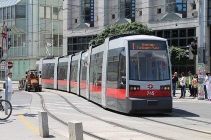 Tramvajus