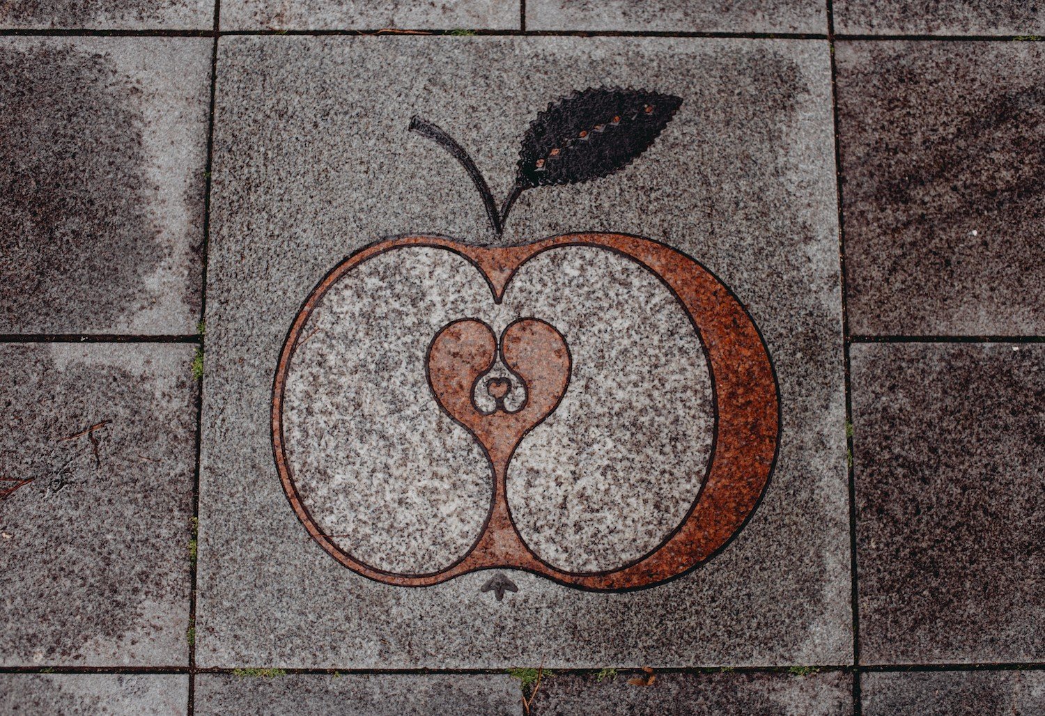 Tile Apple