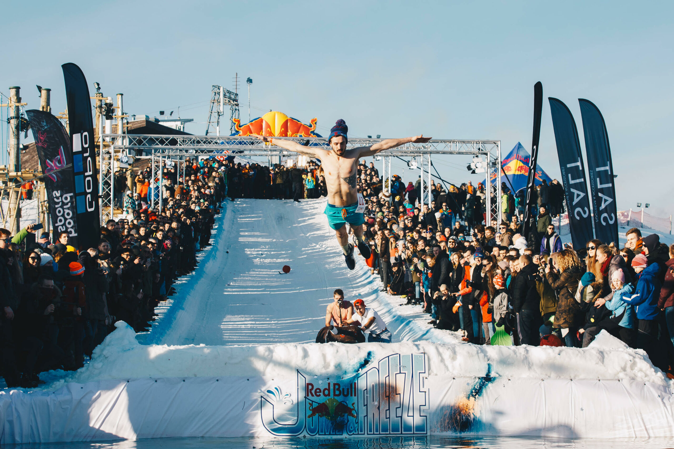 Participants perform during Red Bull Jump & Freeze in Vilnius, Lithuania on February 4, 2017 // SI201702060014 // Usage for editorial use only //