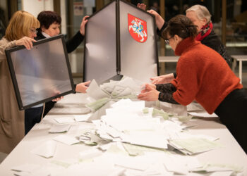 ELTA3822234 Vilnius, 2023 March 5 (ELTA). Counting of votes for municipal councils and mayoral elections. 2023.03.05 22:26:45. Karolina Gudžiūnienė (ELTA)
