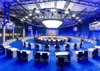 2023 VIP-пространства для стран НАТО нашли хорошее применение: посмотрите, где сидели, полулежали и зарывались лидеры Альянса. в 07 году 13 июля (Ирмантас Гелунас/BNS)