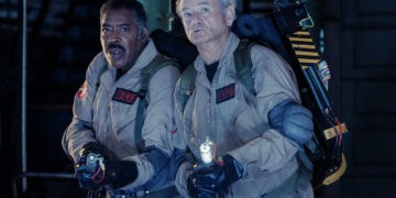 Winston (Ernie Hudson) and Peter (Bill Murray) in Columbia Pictures GHOSTBUSTERS: FROZEN EMPIRE.